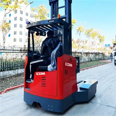 Carrello elevatore ad alta portata 3ton Reach Reacher Electric Stacker Truck Street Street corridoio a carrello elevatore in vendita