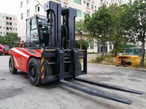 13,5 tonnellate di carrelli elevatori