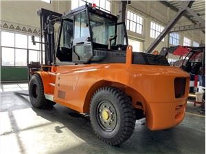 Carrello Elevatore 16 TON Compatto Colore Arancione