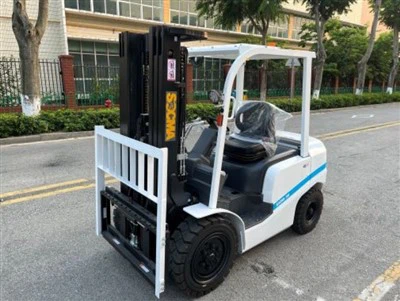 Il carrello elevatore da 3,5 tonnellate è molto economico