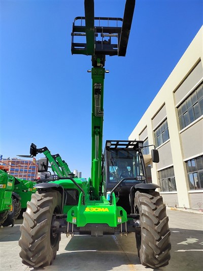 Sollevatore telescopico agricolo SOCMA 3 tonnellate 3t 4WS