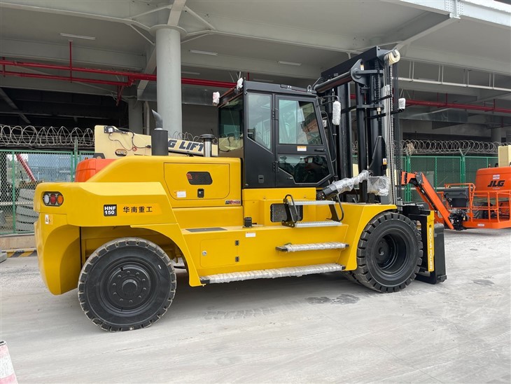 SOCMA Front Forklift 15 Ton Heavy Duty Diesel Forklifts